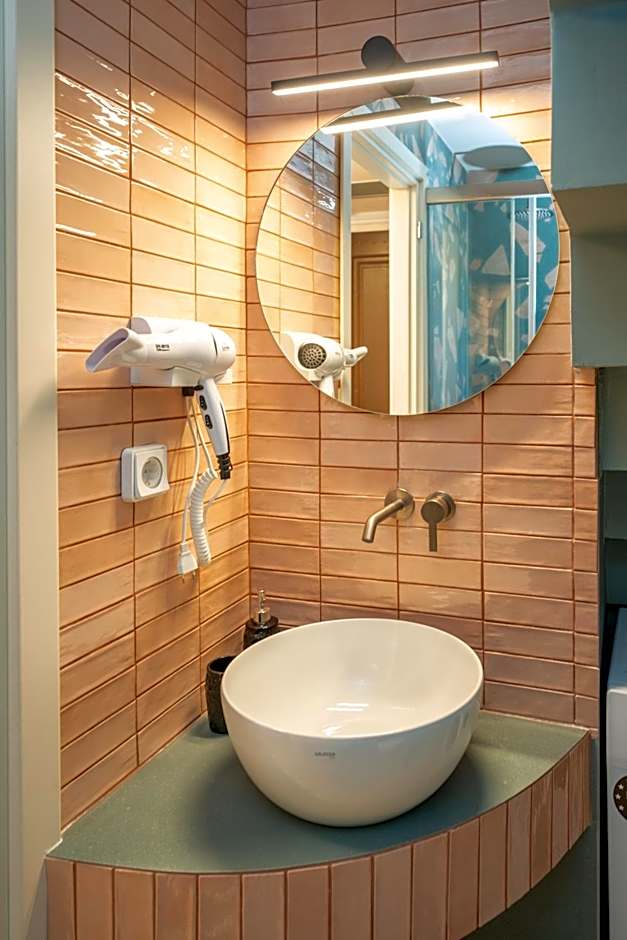 Pink Panther Maisonette Suite