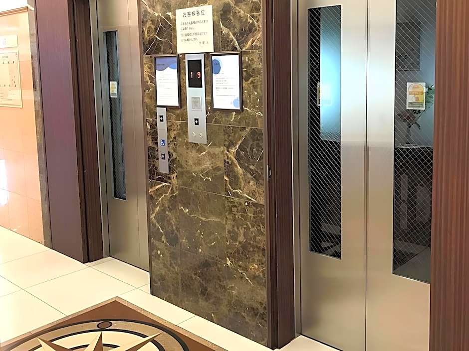 Toyoko Inn Yokohama Tsurumi-Eki Higashi-Guchi