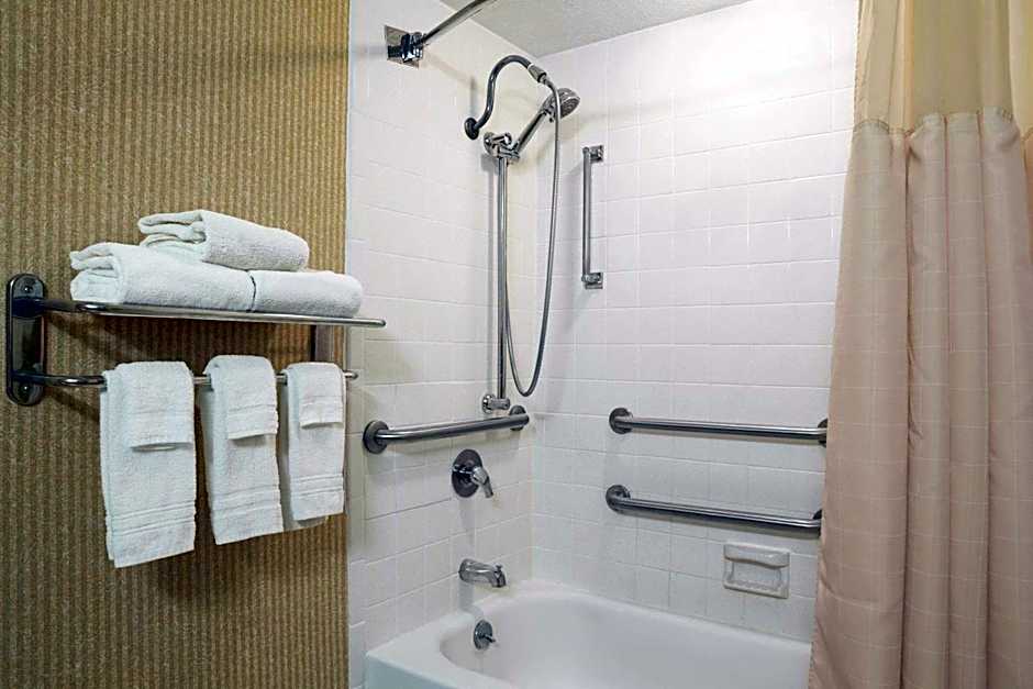 Days Inn by Wyndham Rock Falls