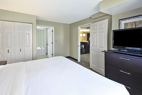 One-Bedroom Suite with Sofa Bed