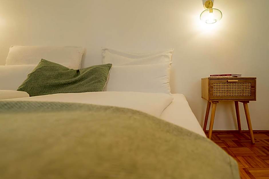 Marktbar Studios - Boutique Aparthotel