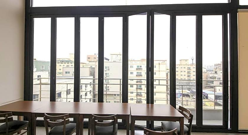 Benikea Cheonan Tourist Hotel