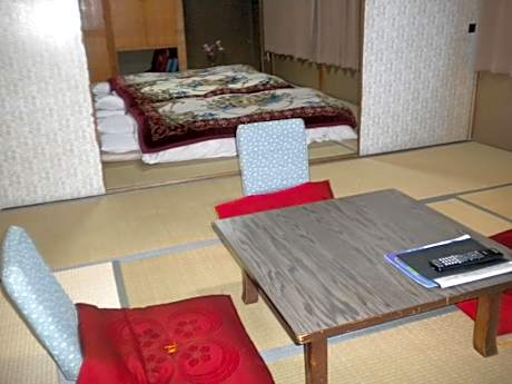 Japanese-Style Triple Room with Shared Bathroom