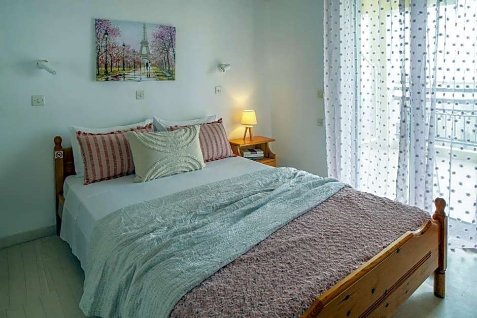 Searocco Studios & Apartments - Close to Alykes Center, by ZanteWize