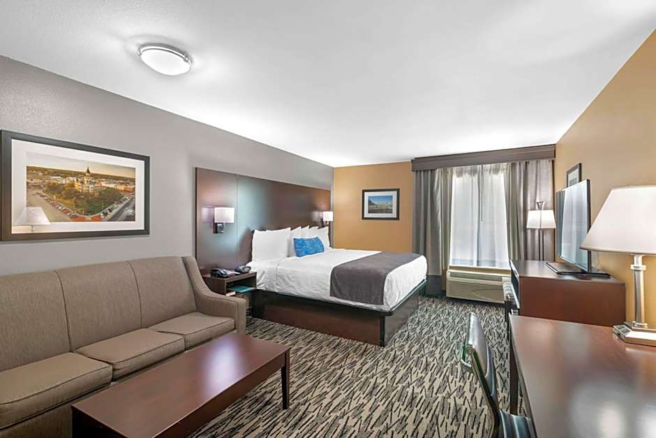 Best Western Plus Denton Inn & Suites