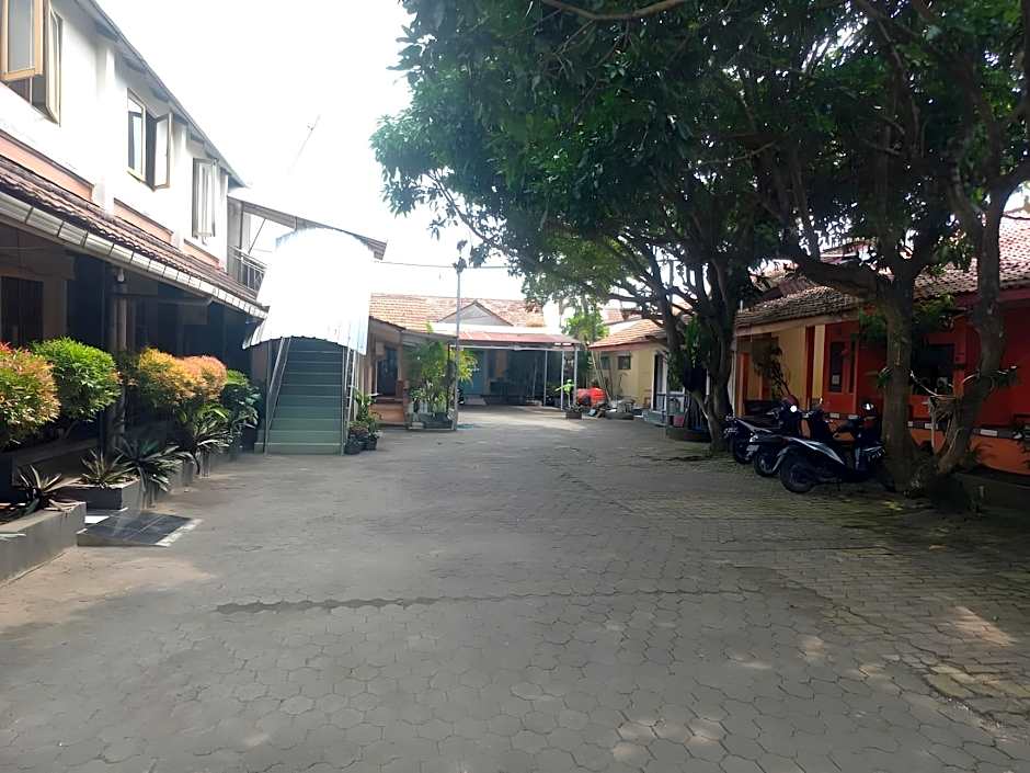 SPOT ON 91563 Hotel Meilias