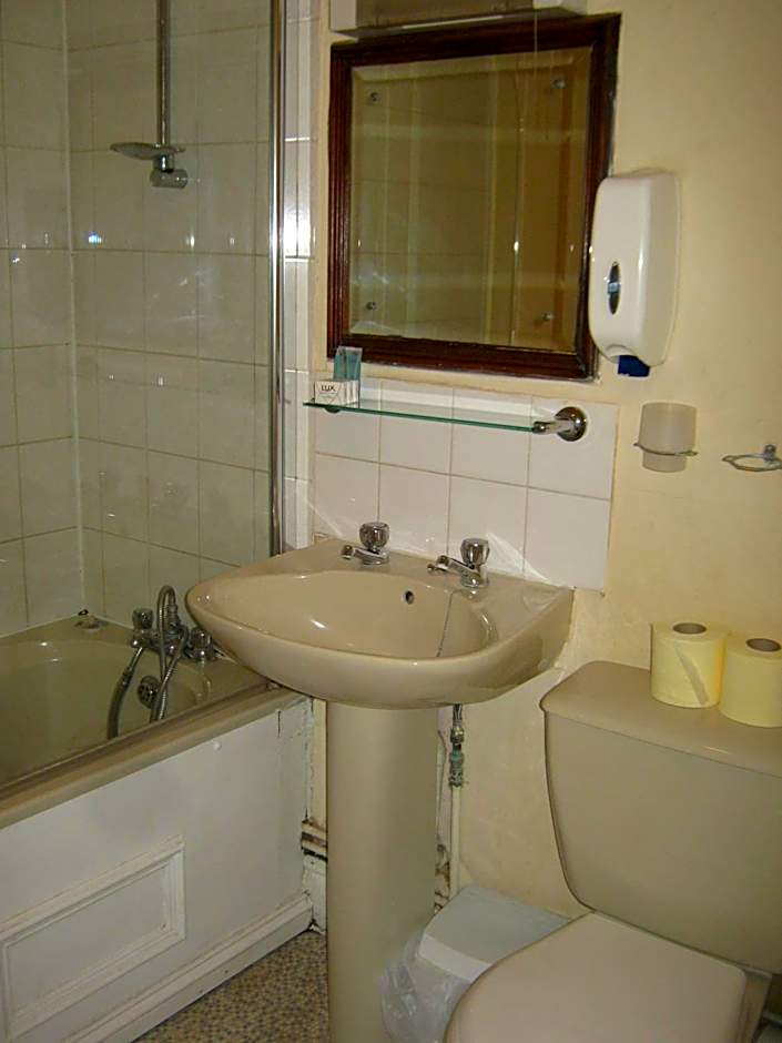 Rose and Crown Hotel