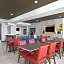 Holiday Inn Express & Suites Newport By IHG