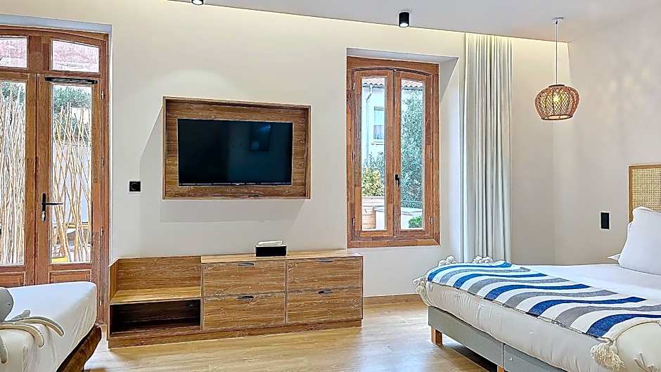 Intense Boutik-Hôtel