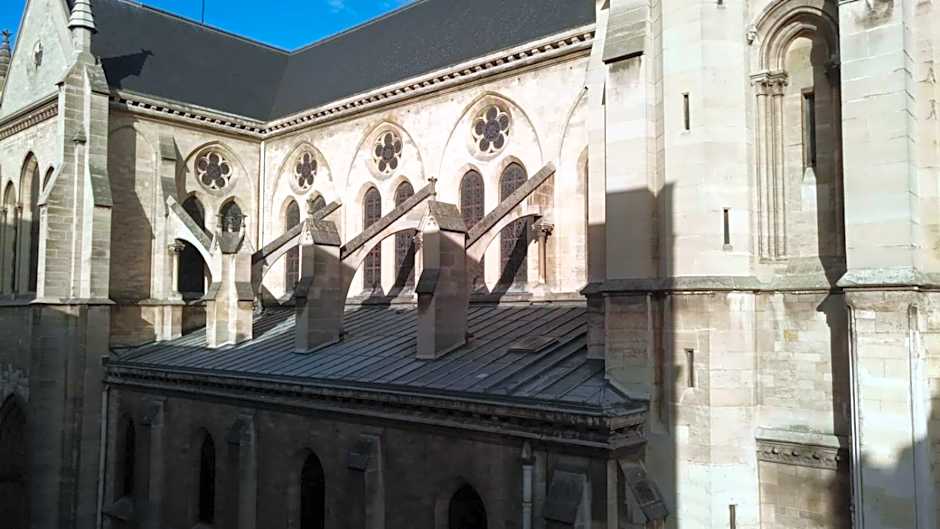 Hôtel De La Perdrix Rouge