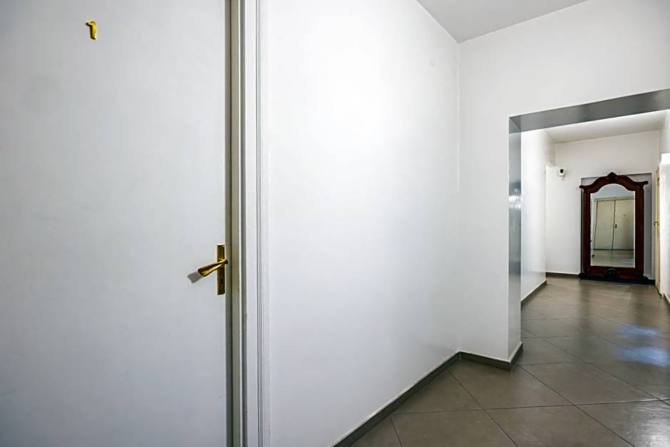 Piano Nobile by Napoliapartments