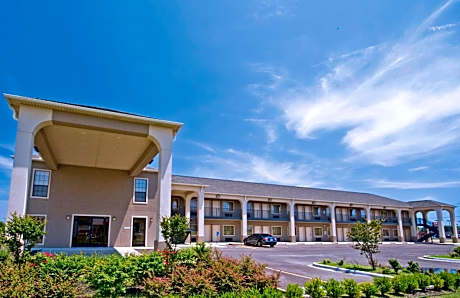 Homegate Inn & Suites West Memphis