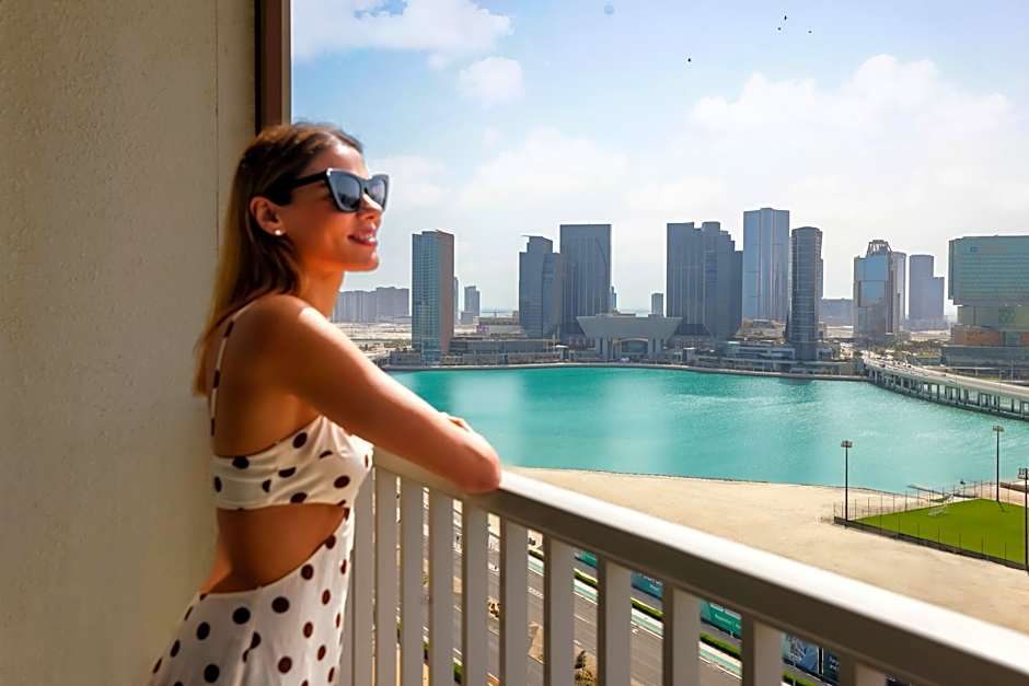 Hala Arjaan by Rotana Hotel