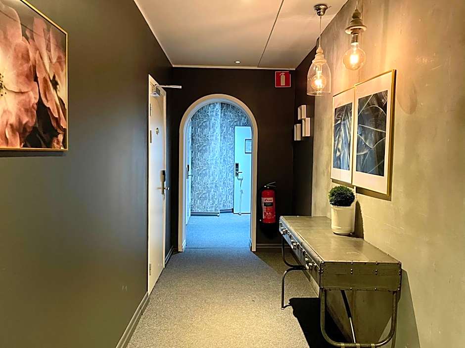 Unique Hotel