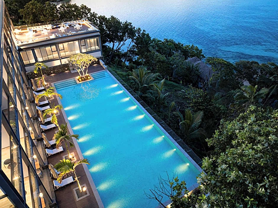 Palau Sunrise Seaview Landison Retreat