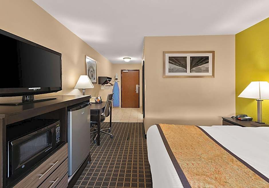 Best Western Adena Inn