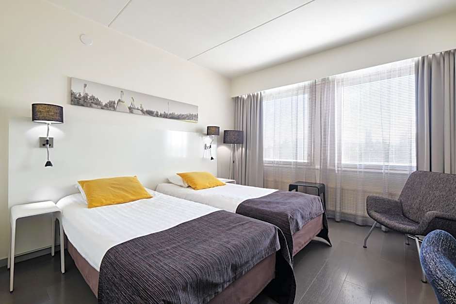 Photo 1 of 4 of Twin Room