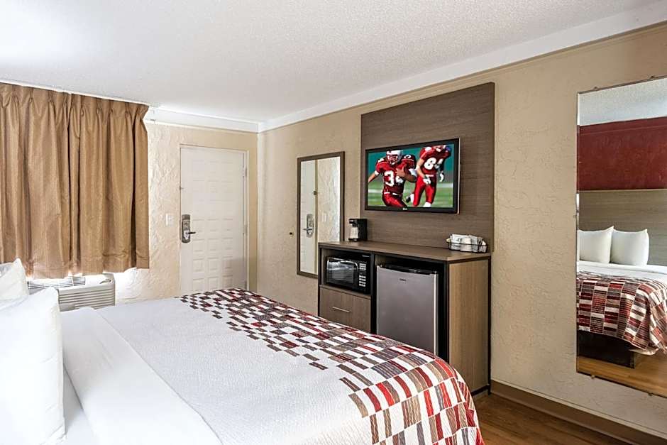 Red Roof Inn Tampa Bay - St. Petersburg