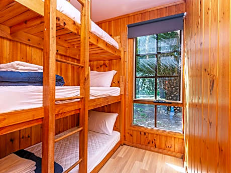 Standard Two-Bedroom Cabin - Olde Town Local Bakery