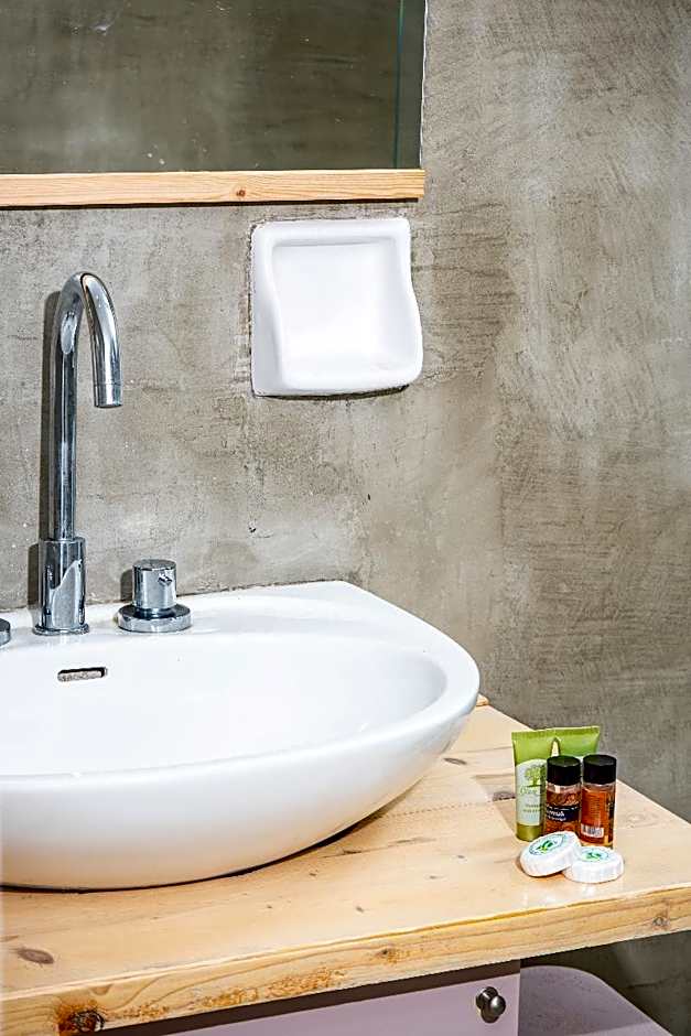 Alexandra Apartments