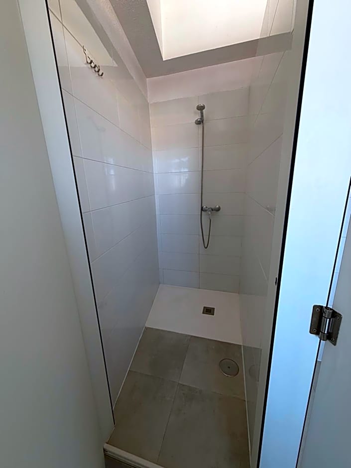 Albergue Porta Real NO BIKE STORAGE