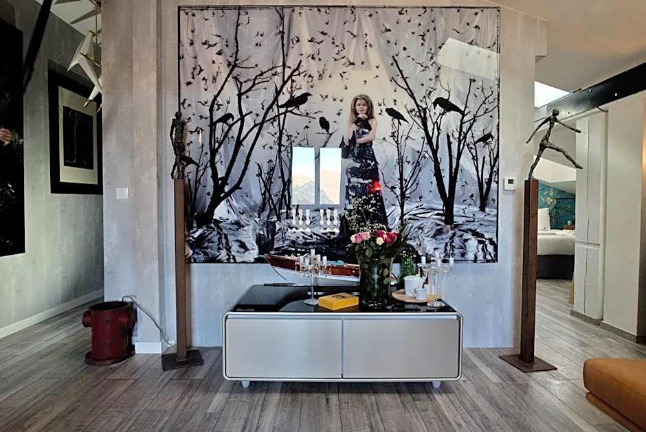 Snow Lodge Hotel Courchevel 1850