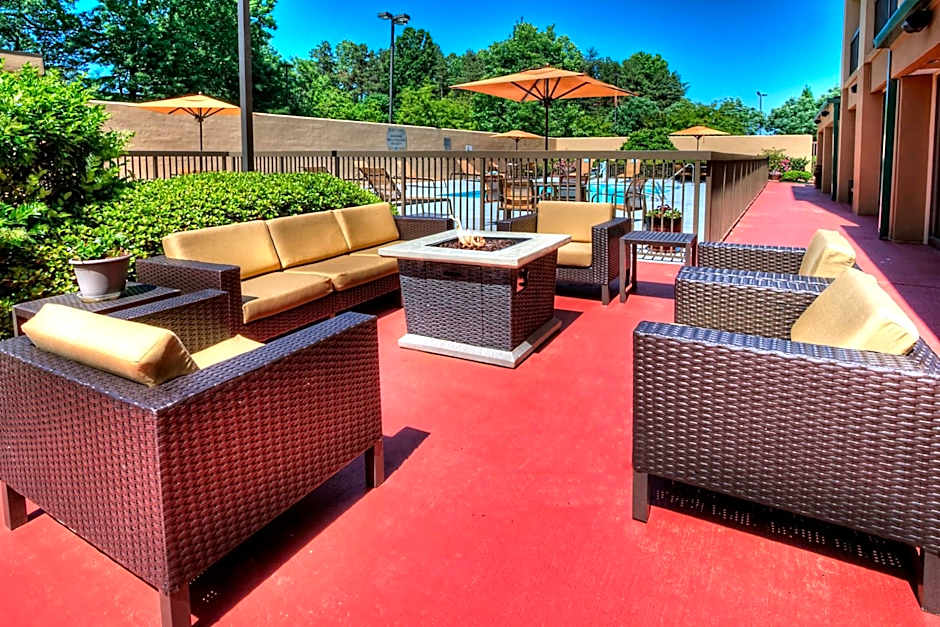 Courtyard by Marriott Burlington