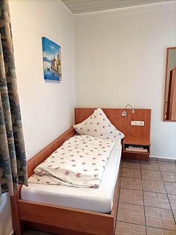 Apartment (3 Adults)