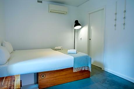 Economy Quadruple Room with Shared Bathroom