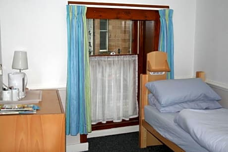 1 Person Private Room Ensuite