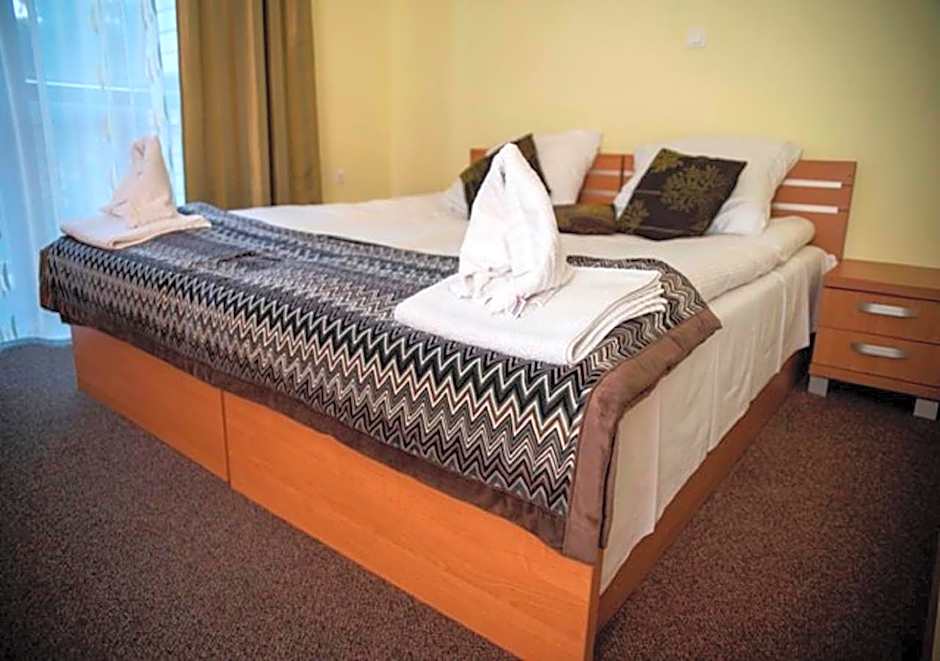 Ośrodek Szkoleniowo Wypoczynkowy ROŻNÓW