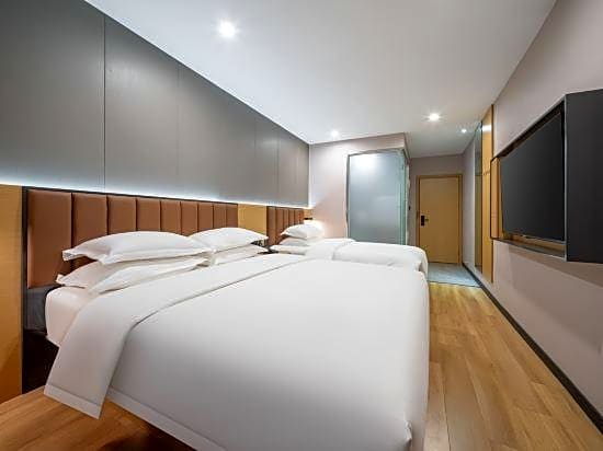 7Days Inn Zhuhai Hengqin Changlong Wanzai Port – Zhuhai, IA