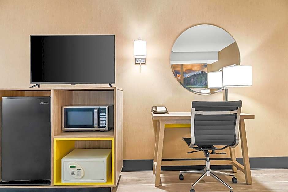 Days Inn by Wyndham Helena