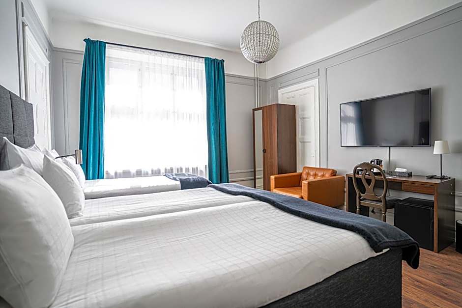Queen's Hotel by First Hotels