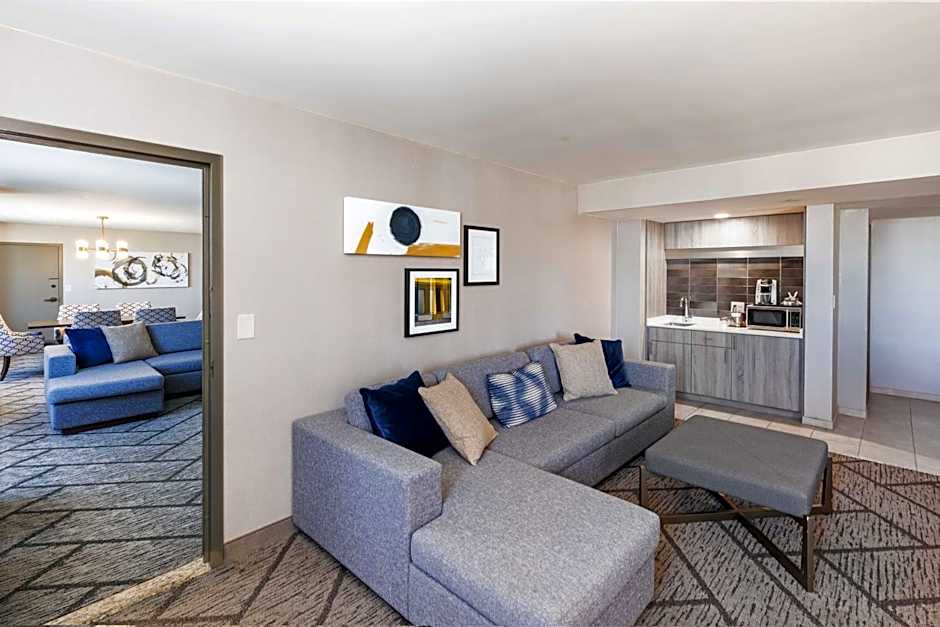 DoubleTree By Hilton Hotel Tulsa-Downtown