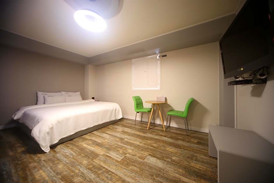 Sasang Max Motel