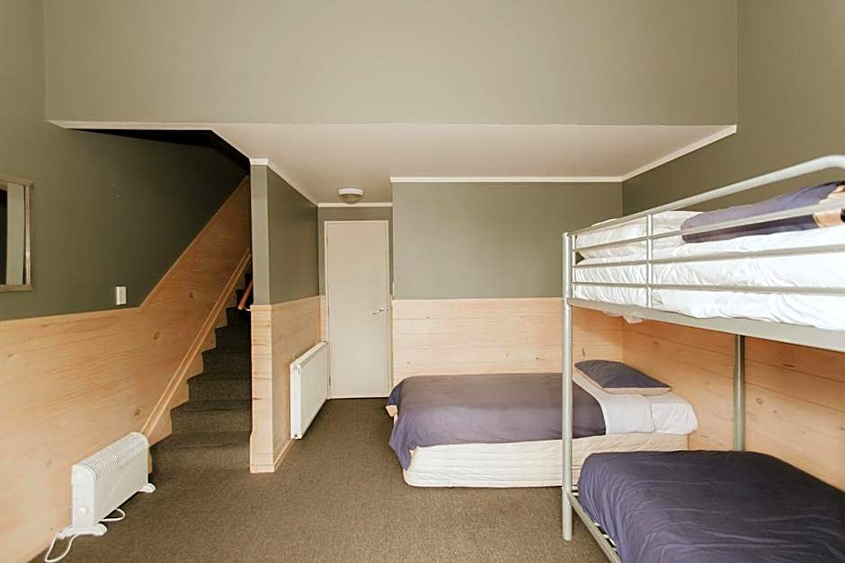 Waitomo Village Chalets home of Kiwipaka