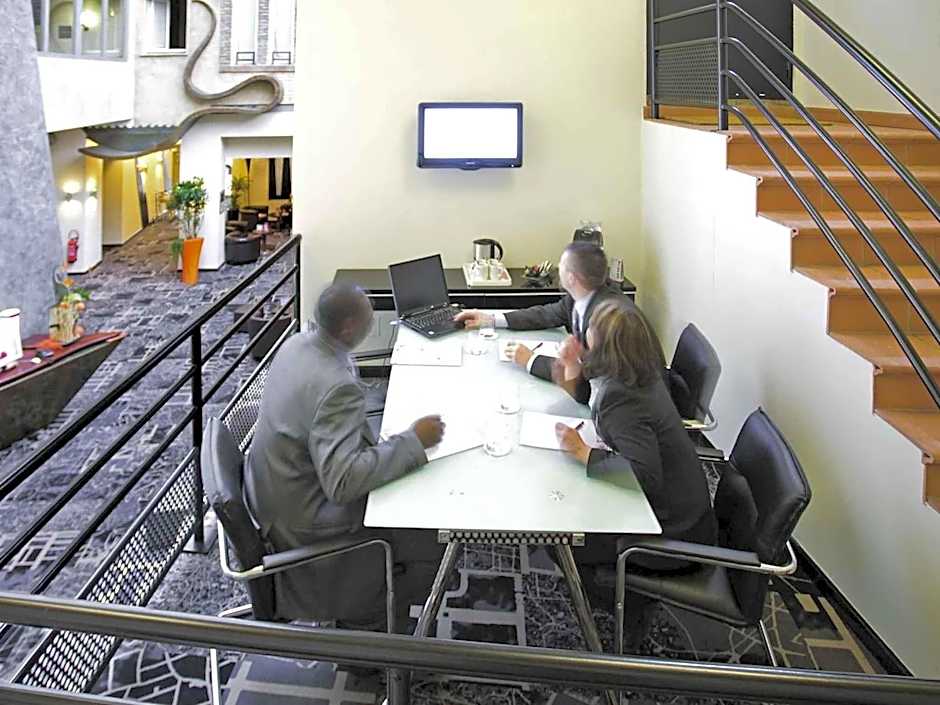 TRIBE Strasbourg Centre Gare