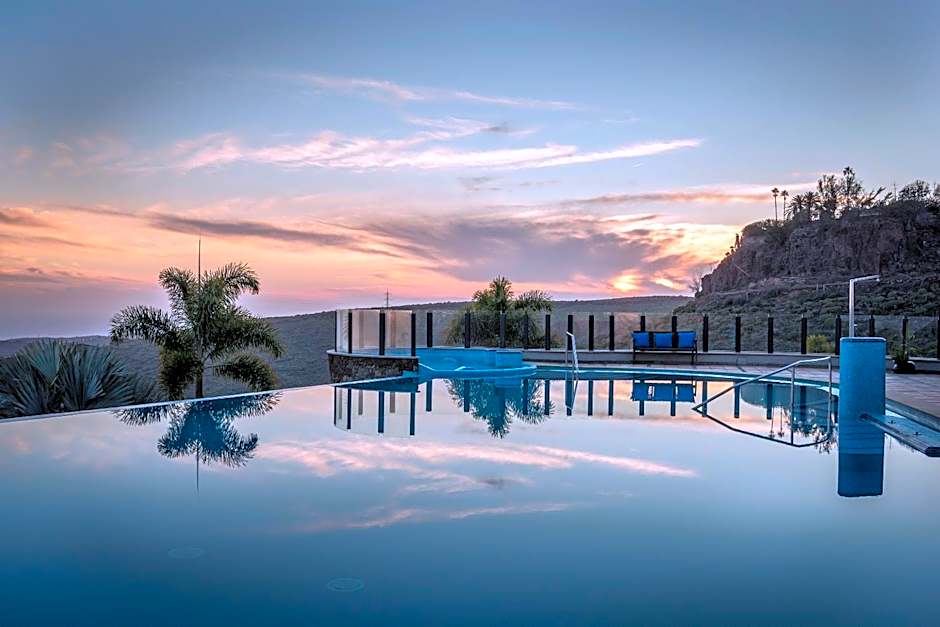 Casa León Royal Retreat