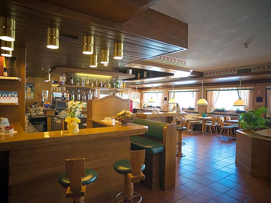 Hotel Monzoni - San Pellegrino