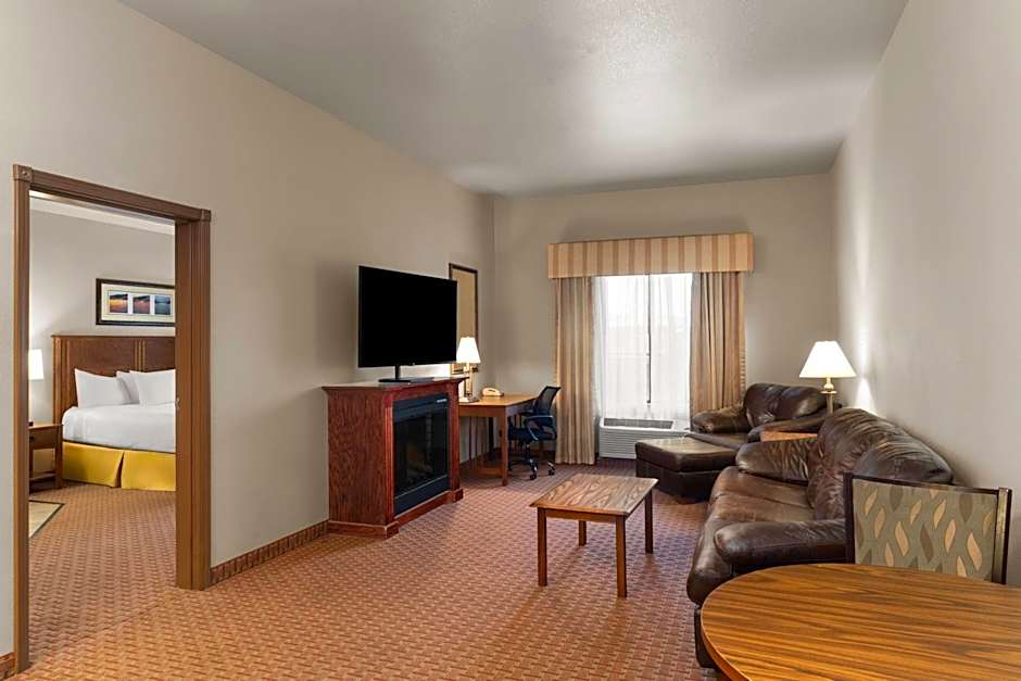 Baymont Inn & Suites by Wyndham Sturgis
