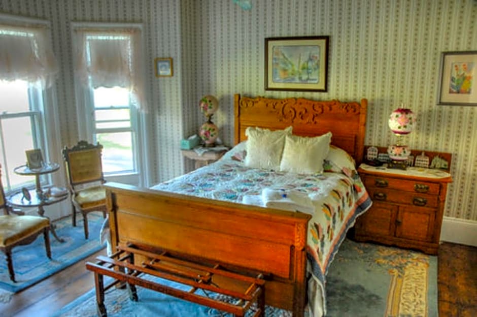 A Seafaring Maiden Bed and Breakfast