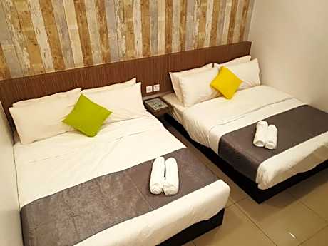 Deluxe Queen Room with Two Queen Beds