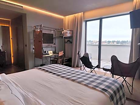 Superior Double or Twin Room with Balcony and Pool View