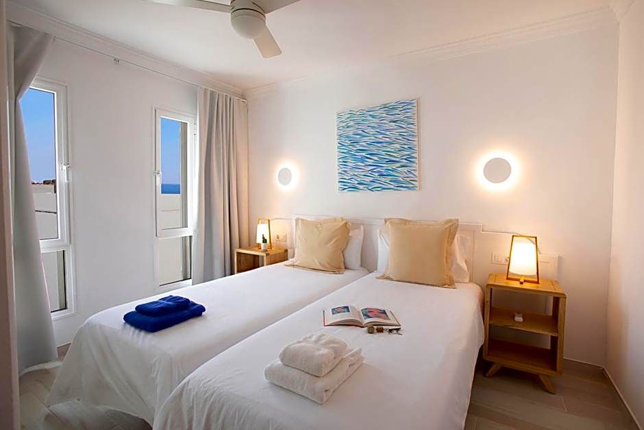 ALTAVISTA APARTAHOTEL-Adults Only over 14
