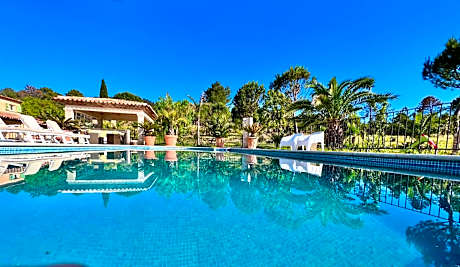 Villa La Source 83 - room close to St Tropez