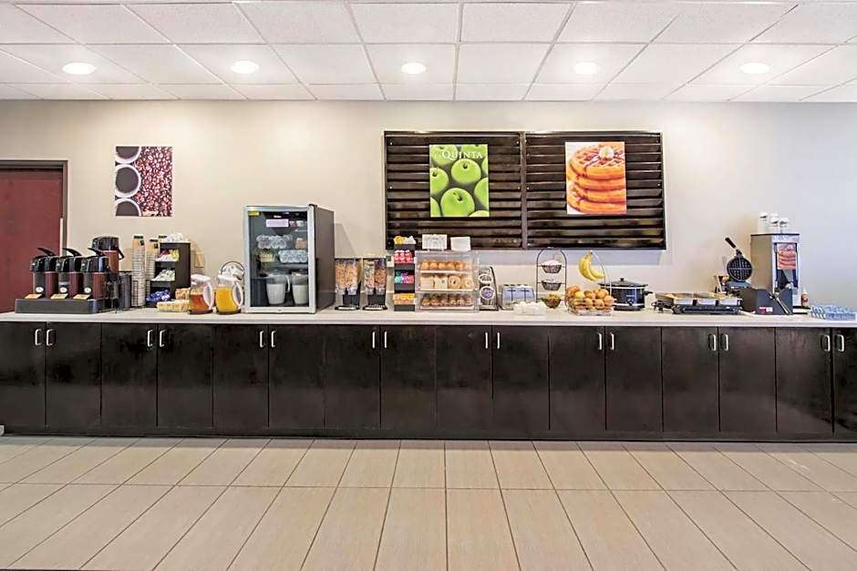 La Quinta Inn & Suites by Wyndham Oklahoma City Yukon