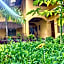 Tropinest bungalows & hostel