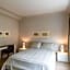 Four Stars Aparthotel