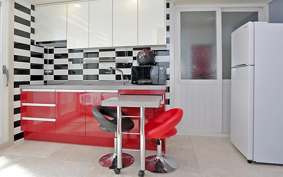 Gangneung Buchaegil Motel and Pension